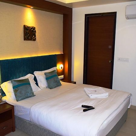 Hotel Chandragupta Ujjain Extérieur photo