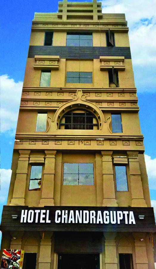 Hotel Chandragupta Ujjain Extérieur photo